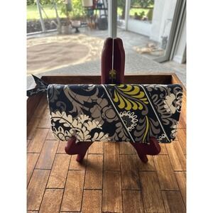 Vera Bradley Night and Day Quilted Cotton Turnlock Zip Around  travel Wallet EUC